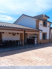Maison  Calle de las lagunas de ruidera. Chalet independiente en la zona las acacias de mejorada del camp