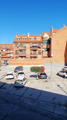 Appartement  Calle del río. Piso de 127 m2 en el centro de velilla