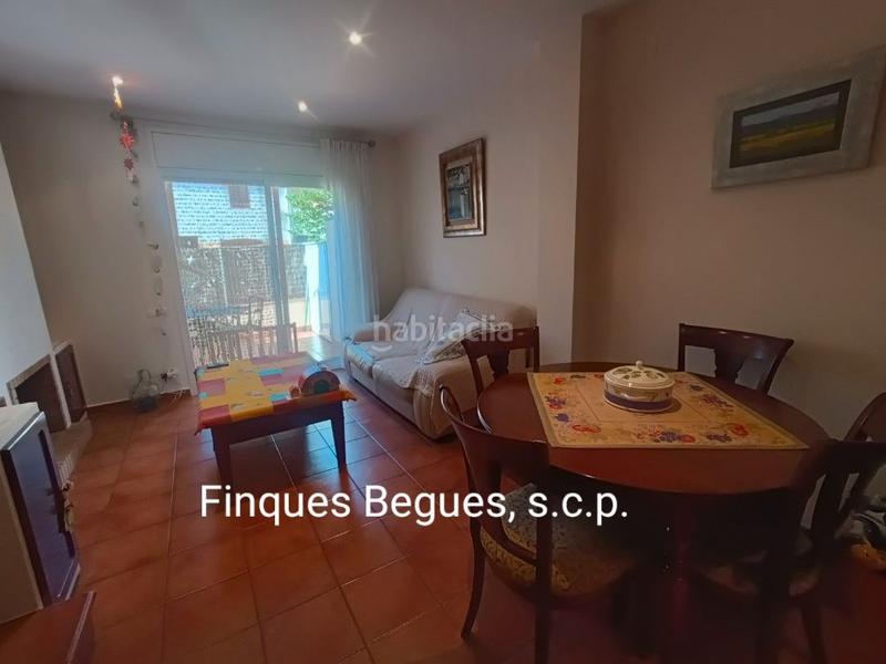 Foto 6d5cb88c-8c60-42ad-8a07-8de14c78361e. Casa adossada amb calefacció aparcament a Begues