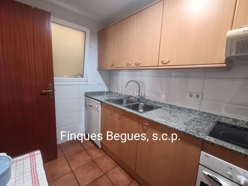 Foto b3fc2fba-436d-4d90-aa2a-dd648b5cc0ba. Casa adossada amb calefacció aparcament a Begues