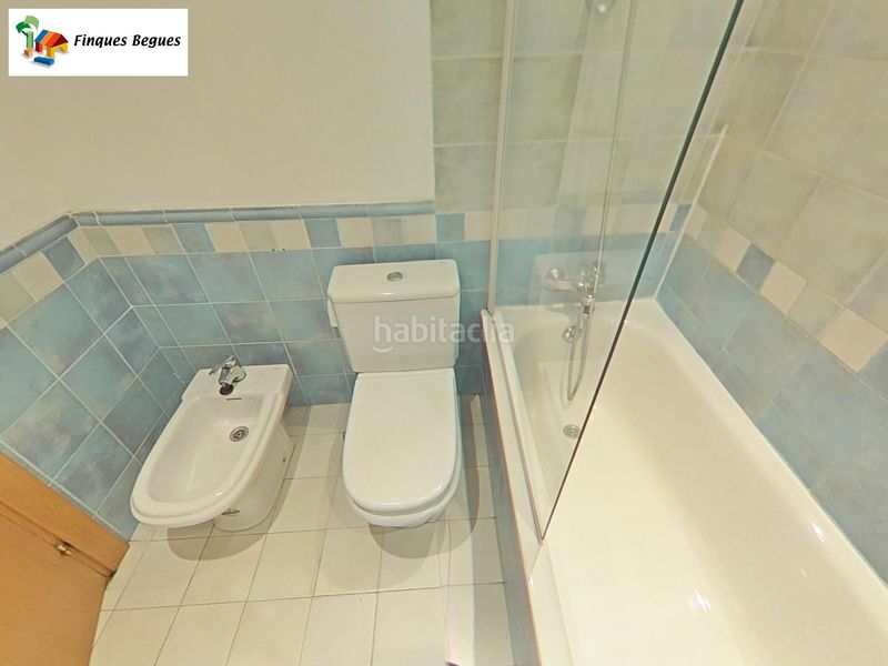 Foto 1425dda3-a6d0-4f4f-8667-a2abd74f1e15. Casa aparellada amb calefacció aparcament piscina a Begues