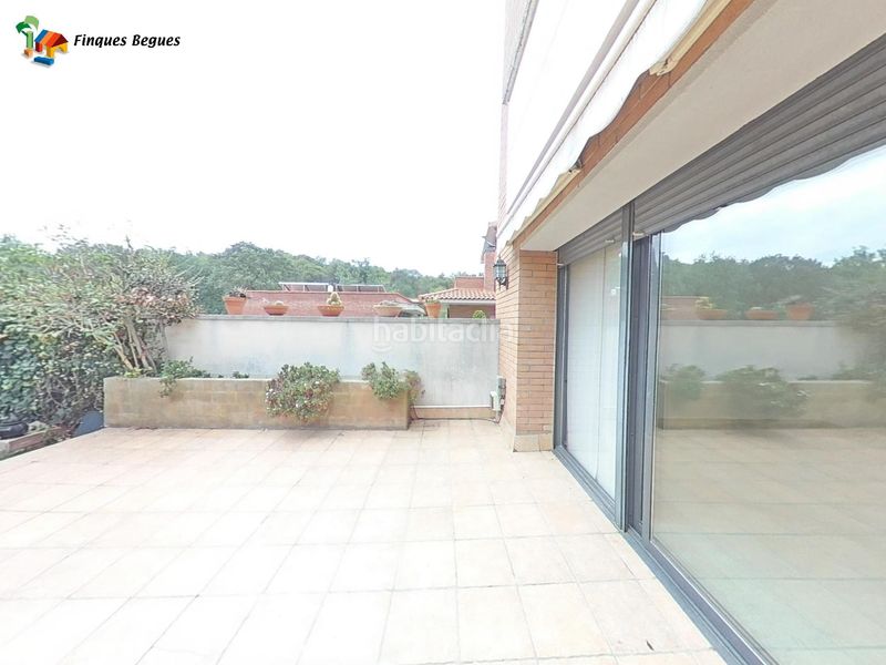 Foto 1fe96137-1d70-4628-bb6a-4edf1cff8ff8. Casa aparellada amb calefacció aparcament piscina a Begues