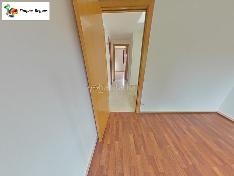 Foto 79925eb9-b9f3-4e4d-90f3-a52922d85c3d. Casa aparellada amb calefacció aparcament piscina a Begues