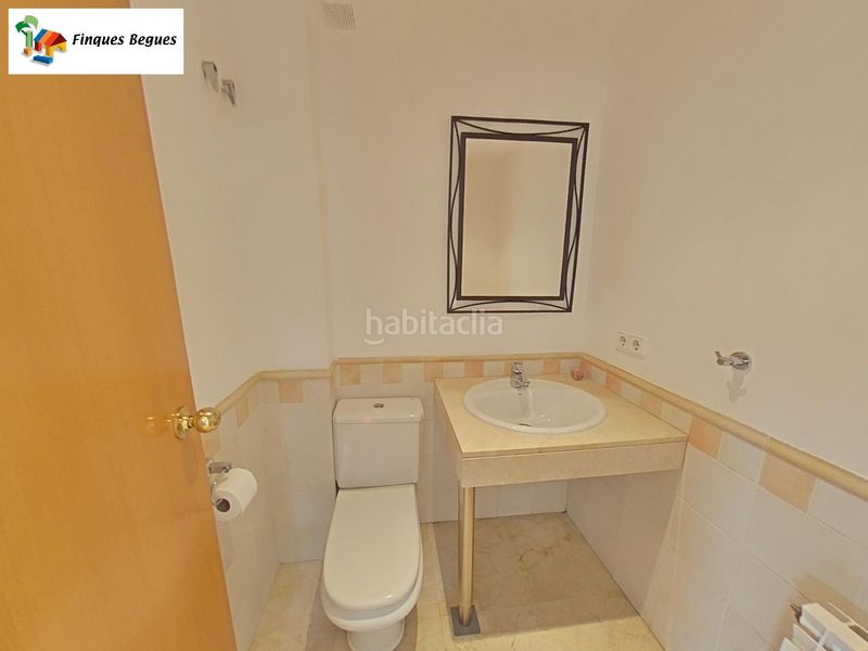 Foto 84d83337-912f-4713-8d8e-589f3f9d4cd2. Casa aparellada amb calefacció aparcament piscina a Begues