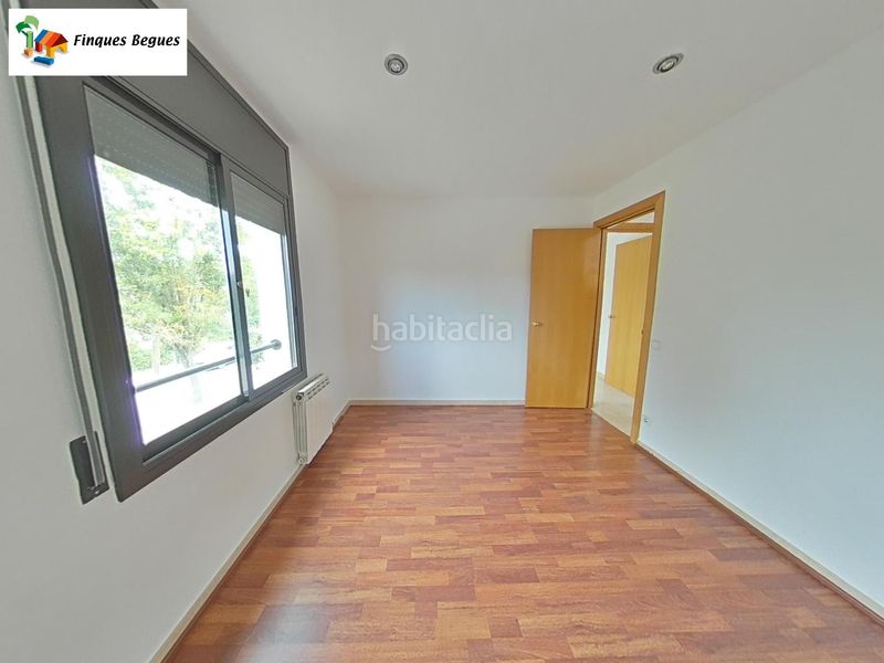 Foto bea8e314-5783-4f23-9346-6dc403e1a7ba. Casa aparellada amb calefacció aparcament piscina a Begues