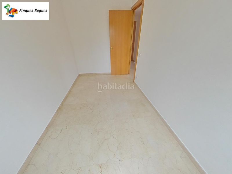 Foto e7d0aeb4-d7a9-4d6b-9397-8a36311c2419. Casa aparellada amb calefacció aparcament piscina a Begues