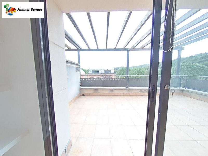 Foto ef7717c0-9aa3-427f-8212-e6172d79c9b0. Casa aparellada amb calefacció aparcament piscina a Begues