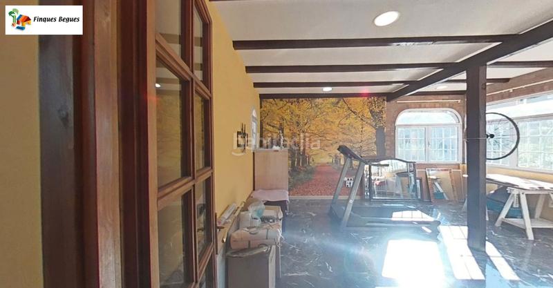 Foto 01c6a05b-bfd8-497c-bea1-e3a404e6dd78. Xalet amb xemeneia calefacció aparcament piscina a Begues