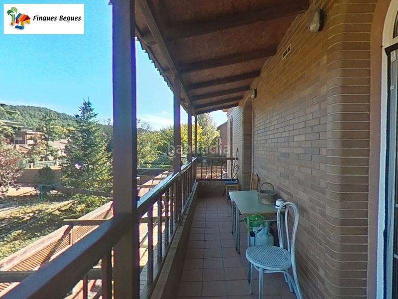 Foto 142e77f6-6621-4375-8ca5-9ad14ead295b. Xalet amb xemeneia calefacció aparcament piscina a Begues