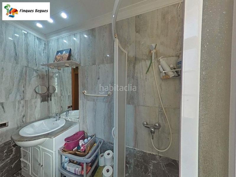 Foto 600f9d99-f5e8-445b-9bb5-75e5b90debf8. Xalet amb xemeneia calefacció aparcament piscina a Begues