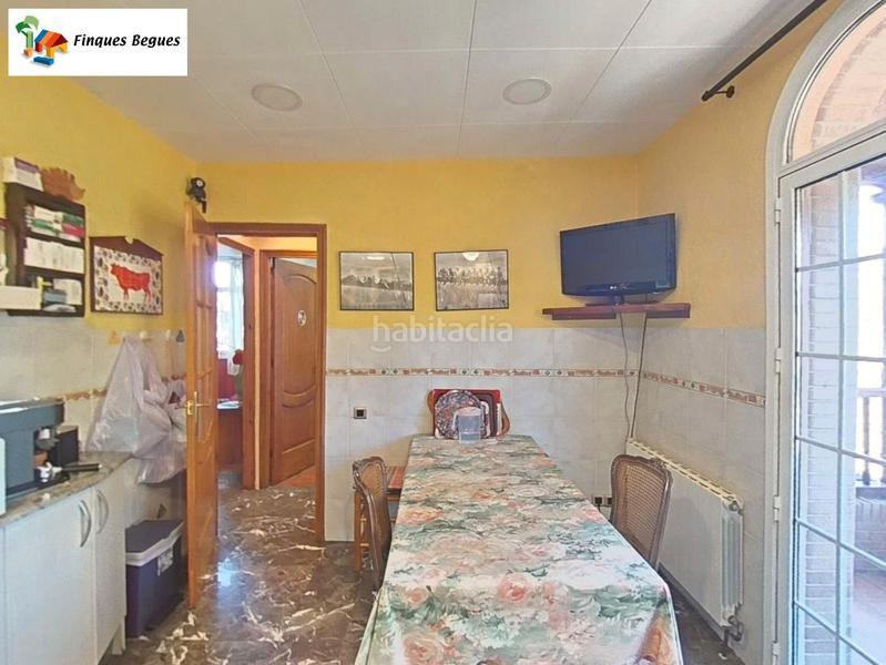 Foto 7ab90dc8-b07c-4c3a-bf76-3c41dbf9b1ae. Xalet amb xemeneia calefacció aparcament piscina a Begues