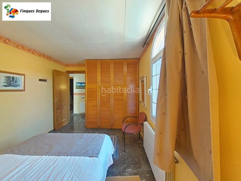 Foto 9b1898b7-e1dd-4583-b622-1f45b3e705bb. Xalet amb xemeneia calefacció aparcament piscina a Begues