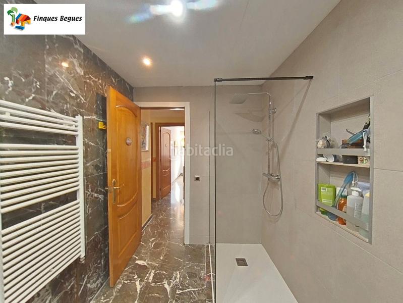 Foto abc47737-6a47-4c61-a8da-b9fb3d83ebfa. Xalet amb xemeneia calefacció aparcament piscina a Begues