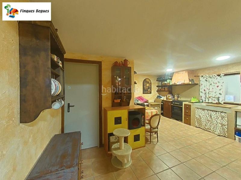 Foto afdfa102-52e3-4d6a-9810-545c000a0e0b. Xalet amb xemeneia calefacció aparcament piscina a Begues