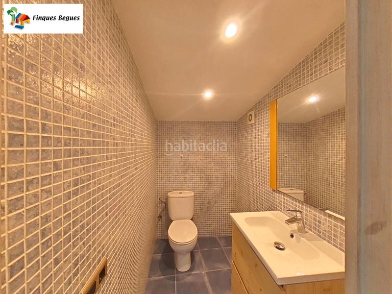 Foto bbbbc40b-5592-4dbb-ba3a-fb472b10190a. Xalet amb xemeneia calefacció aparcament piscina a Begues