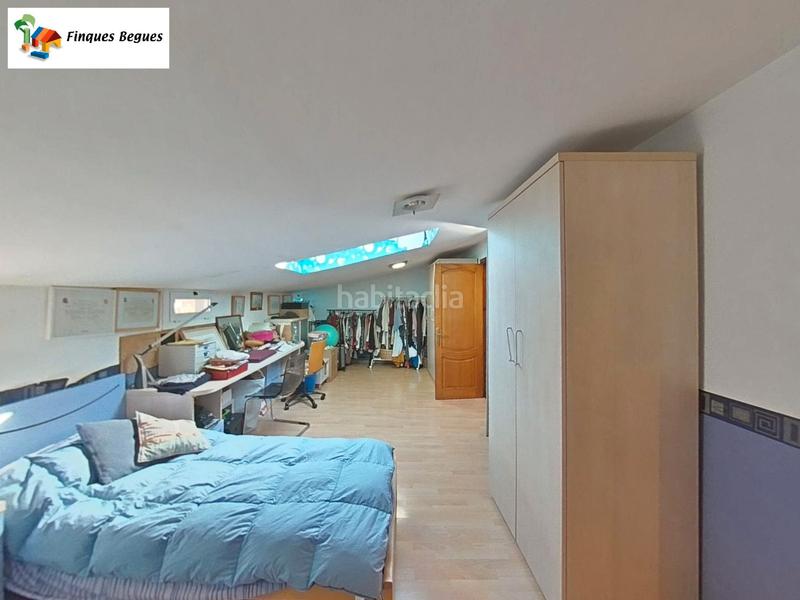 Foto cb243580-b84e-4cee-8c87-97b15a202529. Xalet amb xemeneia calefacció aparcament piscina a Begues