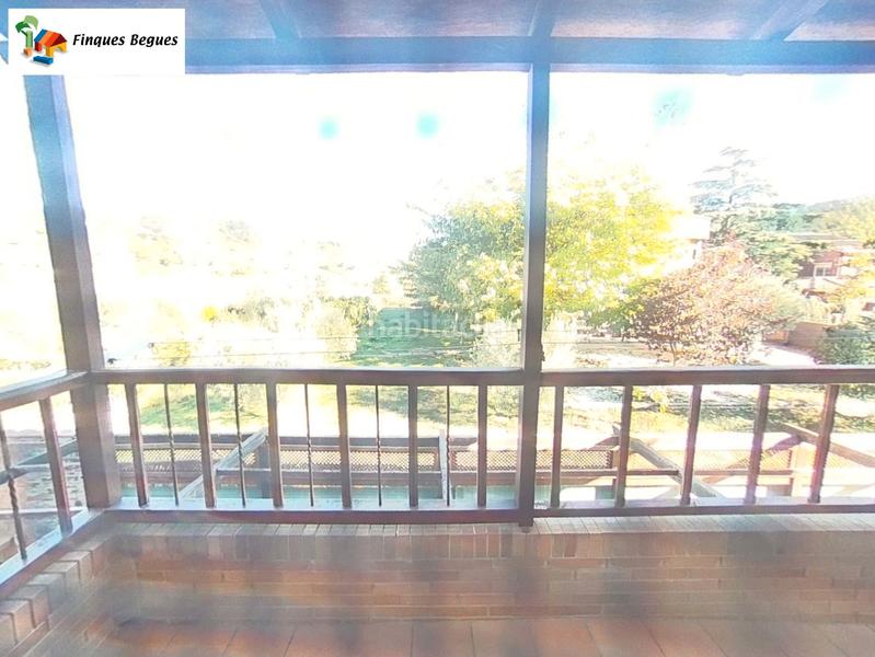 Foto ce86fc5b-555c-435c-a48c-2af512c9d6cb. Xalet amb xemeneia calefacció aparcament piscina a Begues