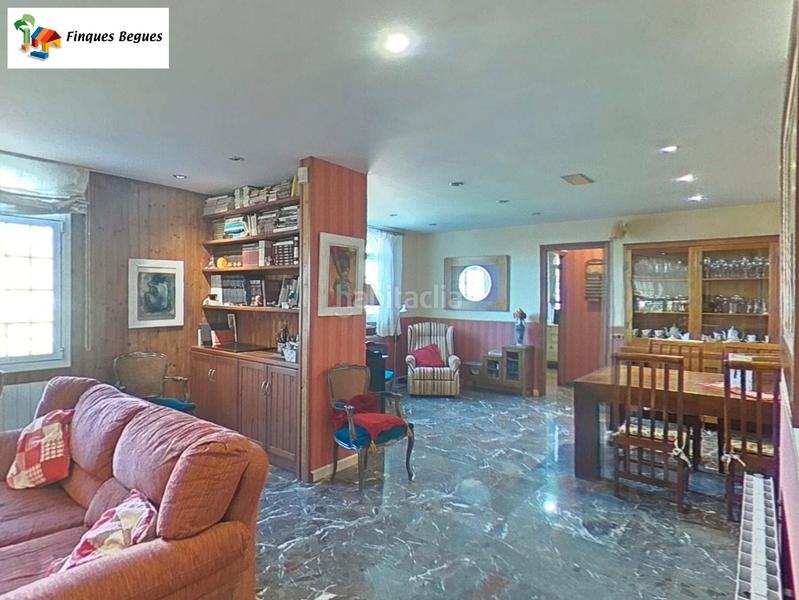 Foto d9489e5a-9d1d-4ba9-be7b-44037fb0b5e4. Xalet amb xemeneia calefacció aparcament piscina a Begues