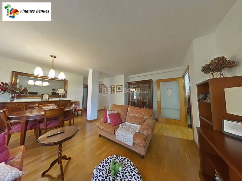 Foto 482aff4b-66ab-41e8-bf50-683db37c41ab. Duplex con riscaldamento in Begues