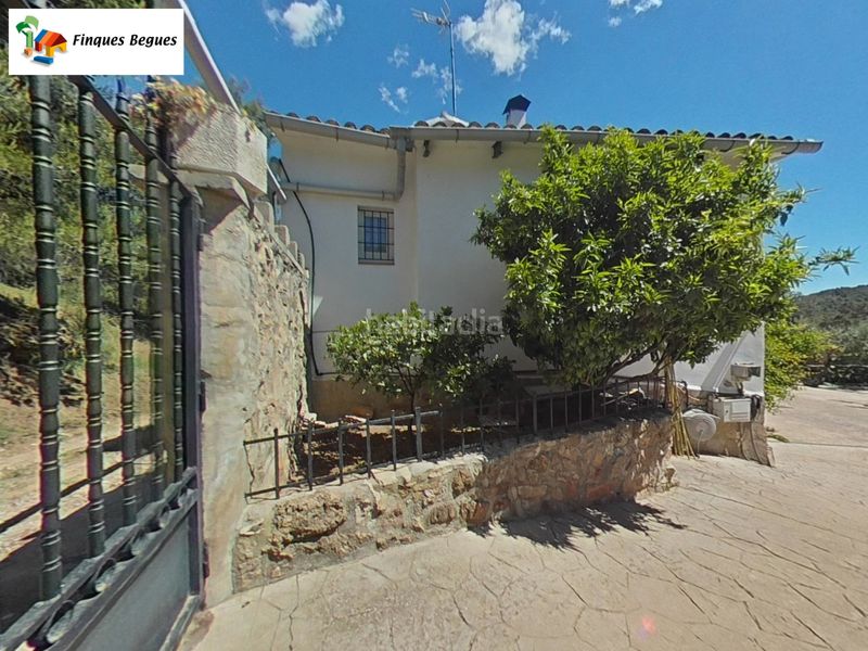 Foto 04f38a58-f2da-48a1-8d3e-9d95abcced30. Masia a n/a a Begues