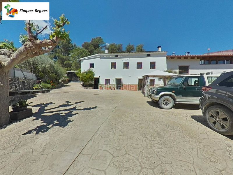 Foto 09324161-b7eb-4d09-ad76-77be3af7ceb6. Masia a n/a a Begues