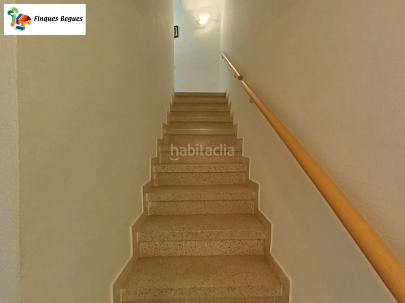 Foto bb96fe8a-bc4d-46b5-bb80-9be4bdd03281. Masia a n/a a Begues