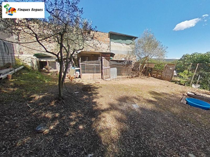 Foto f4e09f71-0fd0-463d-9f5e-503ff2654f93. Masia a n/a a Begues
