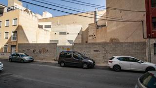 Terreny residencial a Plaza Castelar - Mercado Central. Suelo urbano sin edificar ideal para hacer viviendas