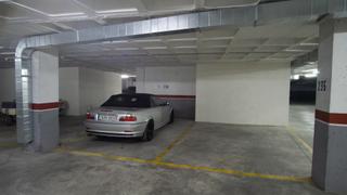 Aparcament cotxe a Las Trescientas-San Francisco-Ciudad Vergel. Garajes en venta en avd. ronda