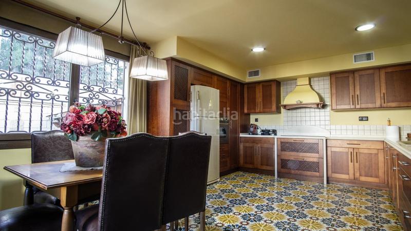 Foto 05e80440-b7bf-4845-bb2d-209a5fbe5144. Chalet with heating parking pool in Las Trescientas-San Francisco-Ciudad Vergel Elda