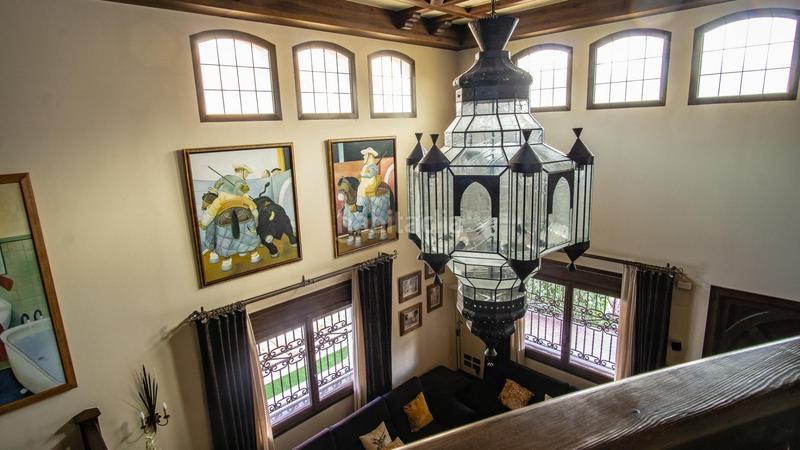 Foto 10df6a00-b603-456f-82ea-9b71d42c1dbb. Chalet with heating parking pool in Las Trescientas-San Francisco-Ciudad Vergel Elda