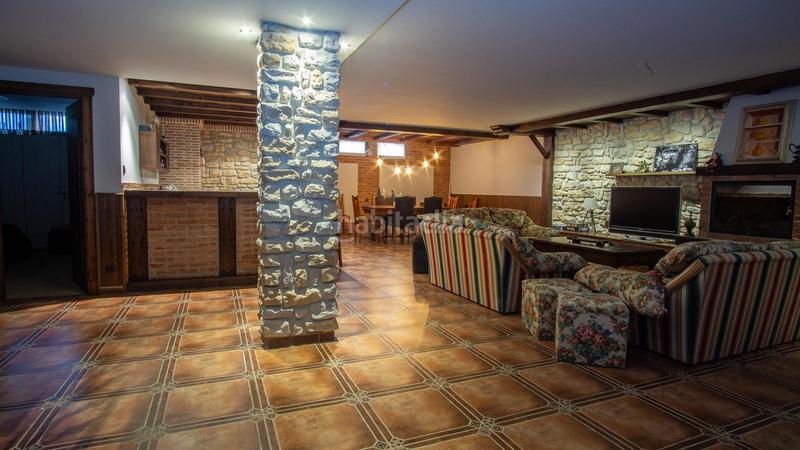 Foto 89c83a82-b6ab-408d-a320-8358e70a24cd. Chalet with heating parking pool in Las Trescientas-San Francisco-Ciudad Vergel Elda