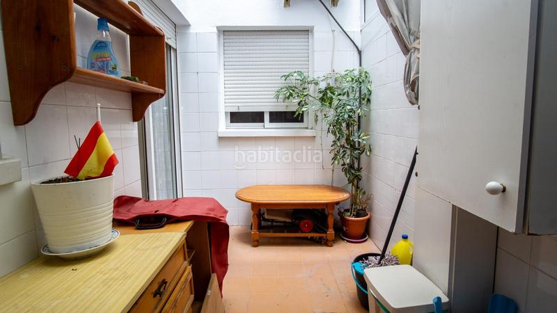 Foto d7bbb83c-c3af-42e1-a47f-fac33ac938e0. Piso  con garaje y ascensor en zona tranquila en Elda
