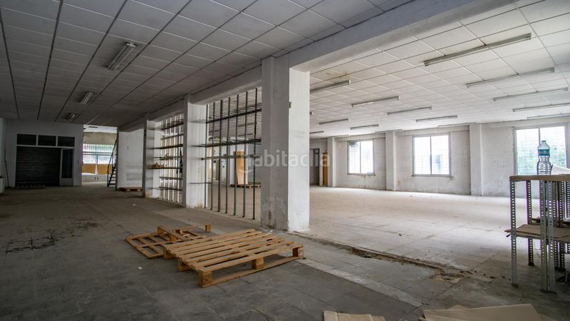 Foto 2e84cc96-8234-48da-81f0-d04519e69723. Local comercial a Petrer