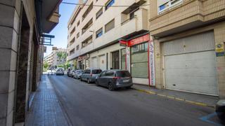 Lloguer Local Comercial a Plaza de Toros-Avenida Chapí-Trinquete. Local en zona plaza zapatero de elda