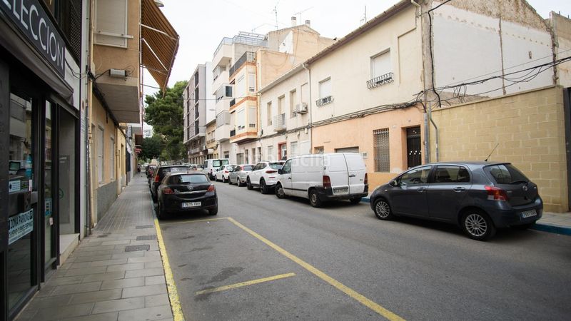 Foto 74b6b83d-ad9a-49a9-8676-0429323c4c4c. Locale commerciale in Plaza Castelar - Mercado Central Elda
