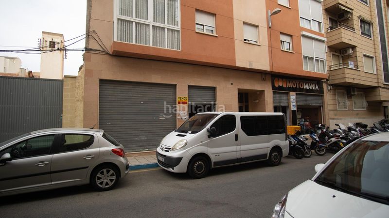 Foto d4dab97b-4016-4585-8bef-05a73f0ea823. Locale commerciale in Plaza Castelar - Mercado Central Elda