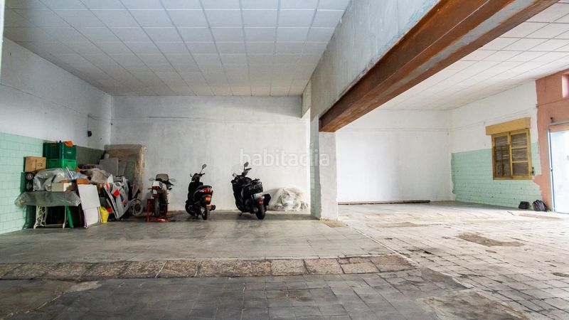 Foto f1b76ed6-3cc4-4997-8c74-7b8f13c5e4c3. Local comercial a Petrer