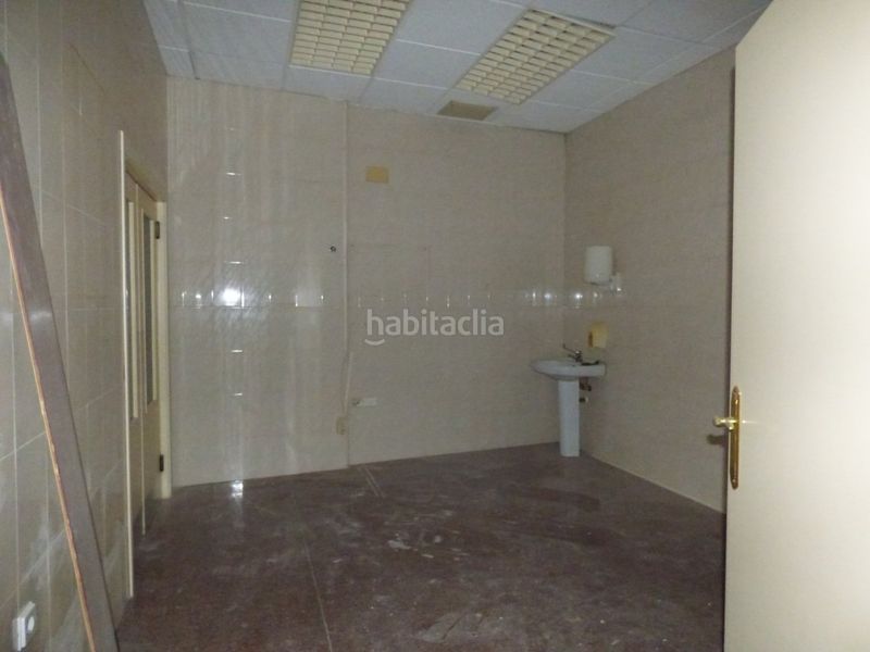 Foto aea86a34-23c0-4885-8aa2-686545aa59d1. Local comercial a Centro Elda