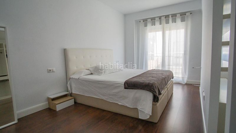 Foto 486a284e-cdf6-4094-b5a4-17d4d00efcc8. Rent penthouse with parking in Plaza Castelar - Mercado Central Elda