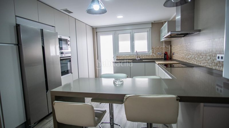 Foto a1dbb955-f335-4b71-b1aa-b48ee6f2035f. Casa amb calefacció aparcament a Plaza Castelar - Mercado Central Elda