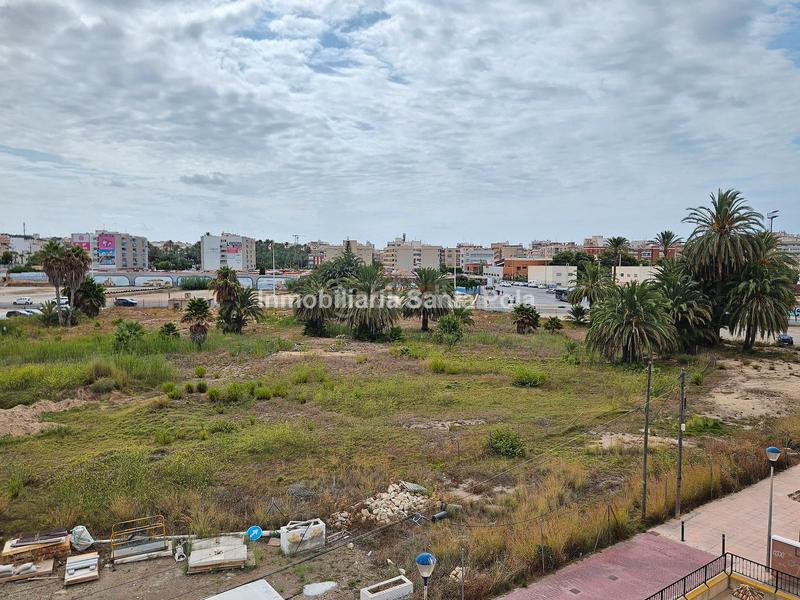 Foto 85b5cb5d-d95e-4e6f-a3c3-2e3d292dbd74. Casa magnifico duplex, , Gran Playa. en Gran Playa Santa Pola