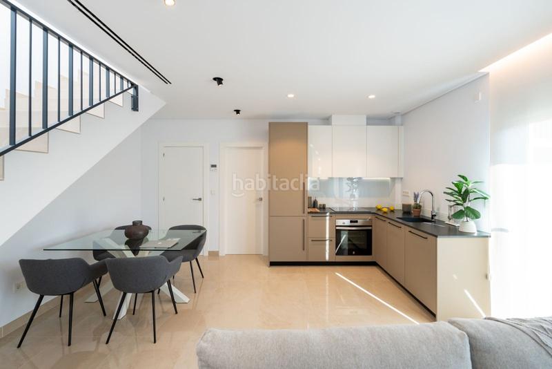 Foto bccf3db5-695a-4dbf-8489-ba67488c3ddc. Semi detached house with heating parking pool in Monte y Mar Santa Pola