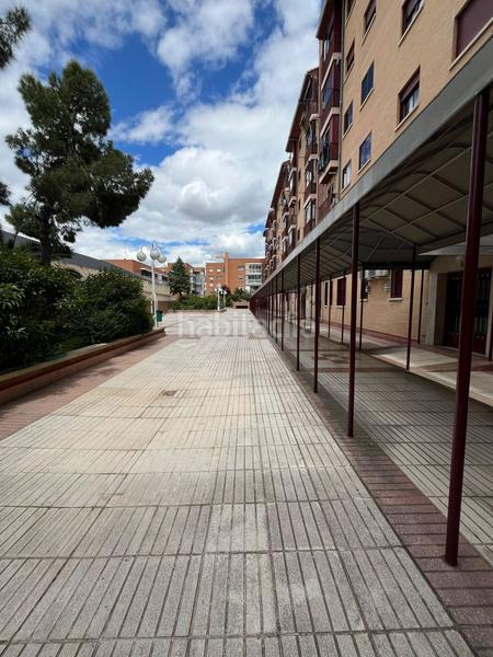 Foto 21e4be69-5387-4253-9c5d-9a66e846d5e8. Pis amb calefacció aparcament a Canillejas Madrid