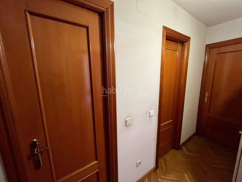 Piso urbanizacion en la zona de Canillejas, piso de tres dormitorios, dos baños, 2 terracitas y garaje. en Madrid - Imagen 31
