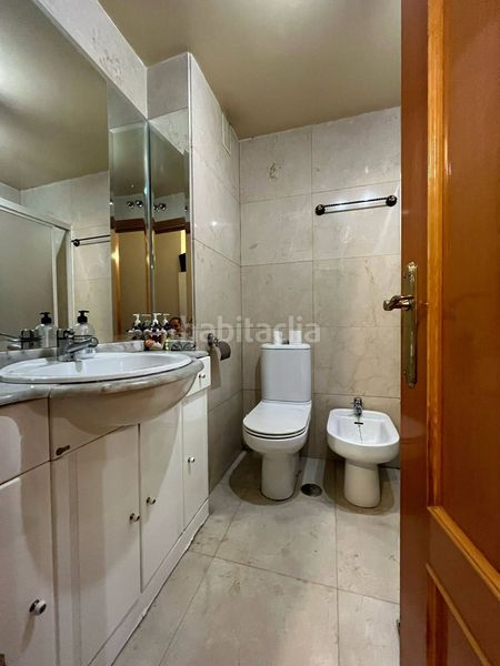 Piso urbanizacion en la zona de Canillejas, piso de tres dormitorios, dos baños, 2 terracitas y garaje. en Madrid - Imagen 23