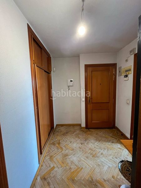 Piso urbanizacion en la zona de Canillejas, piso de tres dormitorios, dos baños, 2 terracitas y garaje. en Madrid - Imagen 34