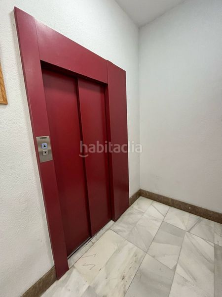 Piso urbanizacion en la zona de Canillejas, piso de tres dormitorios, dos baños, 2 terracitas y garaje. en Madrid - Imagen 10