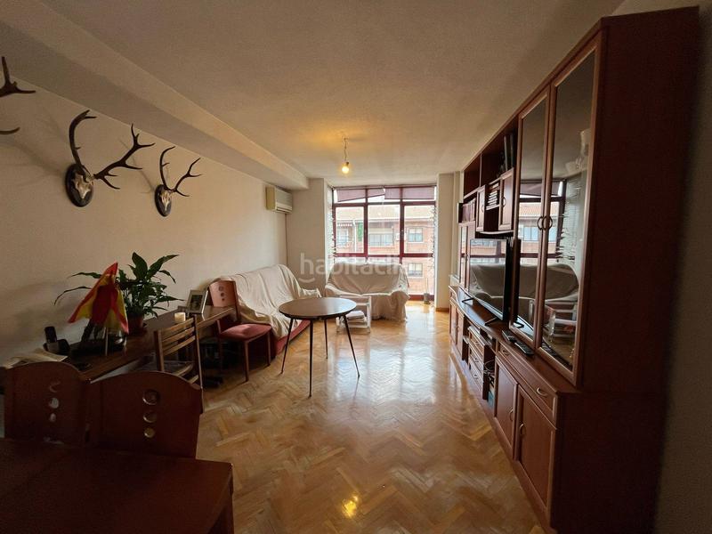 Foto e97fee4c-7c24-4bb8-b54c-4faafeabd671. Pis amb calefacció aparcament a Canillejas Madrid