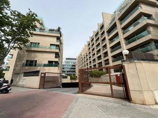 Loft a Simancas. Urbanizacion con vigilacia 24hduplex de un  dormitorio con plaza